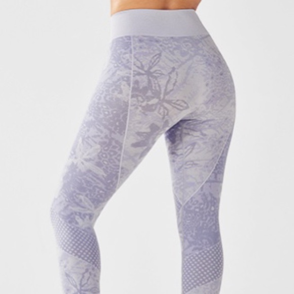 Fabletics Seamless 7/8 Leggings